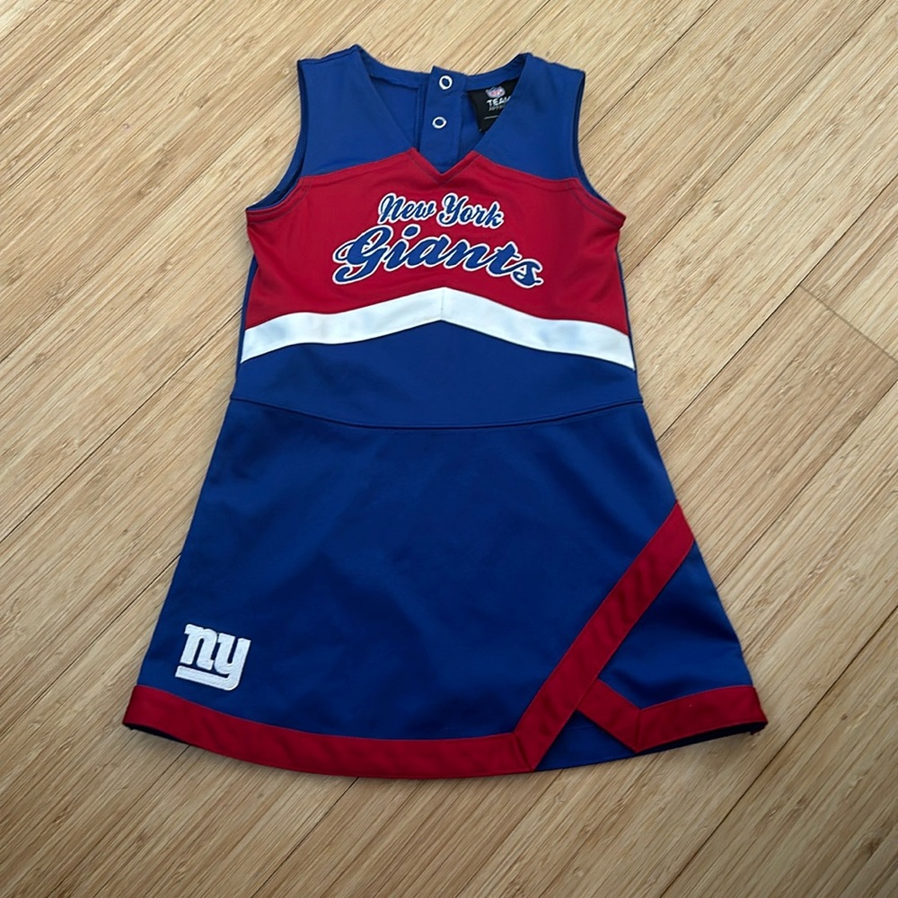 Giants cheer outfit
